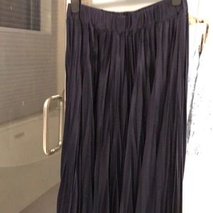 NWT SEVENTY PLEATED SKIRT